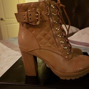 Guess Ankle boots